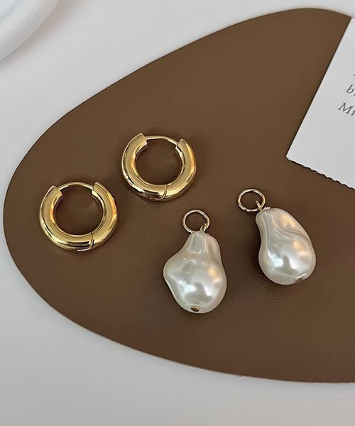 shopnikoniko(ショップニコニコ)の「バロックパール ゴールド フープピアス ステンレス 金属アレルギー対応(ピアス(両耳用)・レディース・ゴールド・フリー)」の4枚目の写真