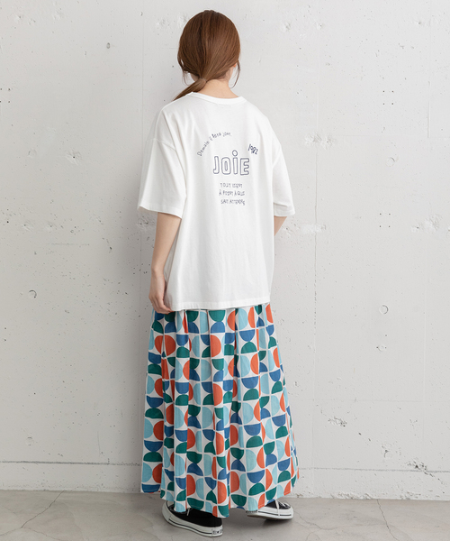 POU DOU DOU(プードゥドゥ)の「JOiEバックロゴ刺繍Tシャツ(Tシャツ/カットソー・レディース・イエロー/ライトイエロー/オフホワイト/ネイビー・M)」の15枚目の写真