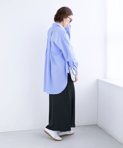 le.coeur blanc(ルクールブラン)の「《WEB限定アイテム》バックギャザーストライプオーバーシャツ(シャツ/ブラウス・レディース・ブラウン系その他2/ホワイト系その他2/ブルー系その他2/ブルー系その他3・38)」の18枚目の写真