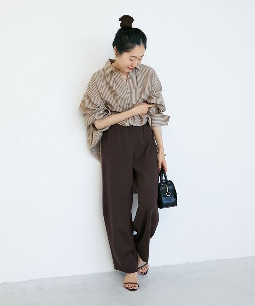 le.coeur blanc(ルクールブラン)の「《WEB限定アイテム》バックギャザーストライプオーバーシャツ(シャツ/ブラウス・レディース・ブラウン系その他2/ホワイト系その他2/ブルー系その他2/ブルー系その他3・38)」の6枚目の写真