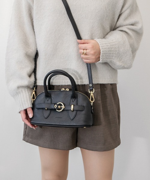 セール】【RIPANI】センターベルトレザーハンドバッグ(Q56457