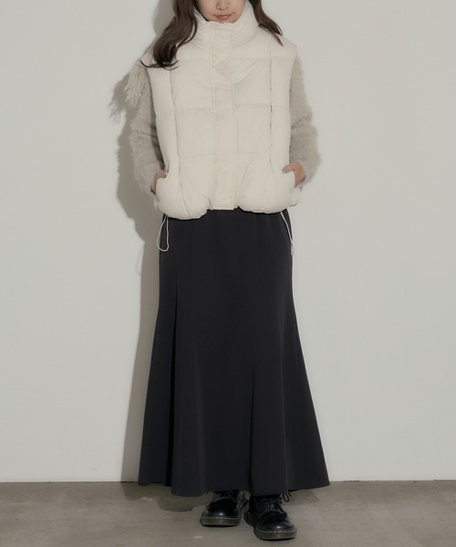 セール】スクエア型キルティング ハイネック短丈ダウンベスト（ダウン