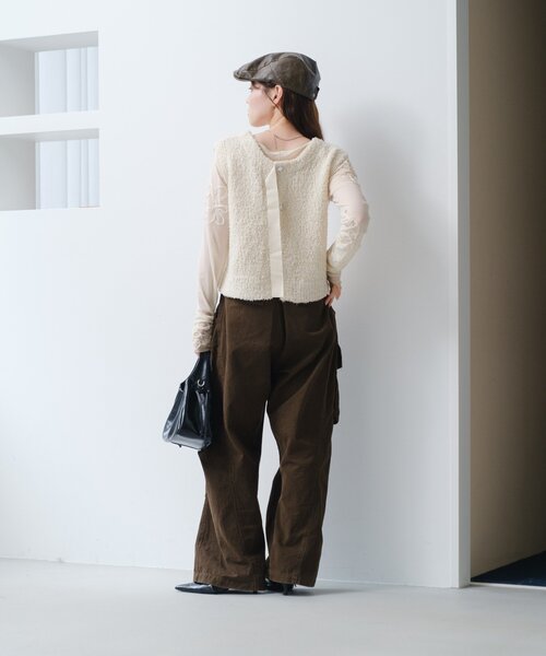 Kastane（カスタネ）の「*【S.Mサイズ展開】リボンヤーンニットベスト（ベスト・レディース・アイボリー/ブラウン/チャコールグレー・MEDIUM/SMALL）」の13枚目の写真