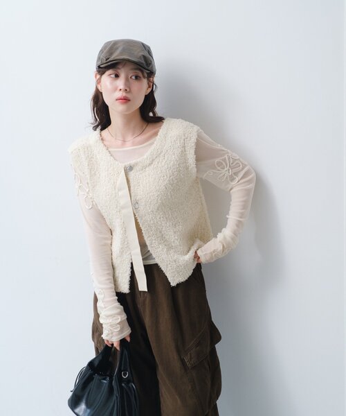 Kastane（カスタネ）の「*【S.Mサイズ展開】リボンヤーンニットベスト（ベスト・レディース・アイボリー/ブラウン/チャコールグレー・MEDIUM/SMALL）」の14枚目の写真