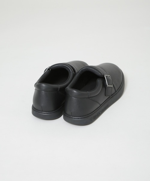 BEAUTIFUL SHOES(ビューティフルシューズ)の「BEAUTIFUL SHOES/ONE STRAP TRI-PAD(その他シューズ・レディース・ブラック・23/24/25)」の2枚目の写真