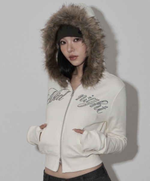 Midnight Move（ミッドナイトムーブ）の「A'GEM/9 × .kom 『MIDNIGHT MOVE/ミッドナイトムーブ』Crop hair zip up/クロップ ヘアー ZIP UP（パーカー・レディース・ブラック/アイボリー/グレー・FREE）」の22枚目の写真