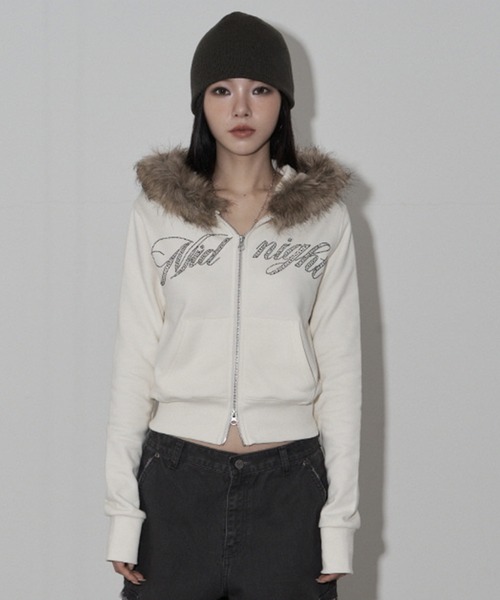Midnight Move（ミッドナイトムーブ）の「A'GEM/9 × .kom 『MIDNIGHT MOVE/ミッドナイトムーブ』Crop hair zip up/クロップ ヘアー ZIP UP（パーカー・レディース・ブラック/アイボリー/グレー・FREE）」の6枚目の写真