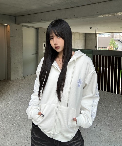 KsG(ケーエスジー)の「Thermal Sacred Zip Parker(パーカー・レディース・ブラック/グレー/ホワイト・X-LARGE/LARGE/SMALL/MEDIUM)」の12枚目の写真
