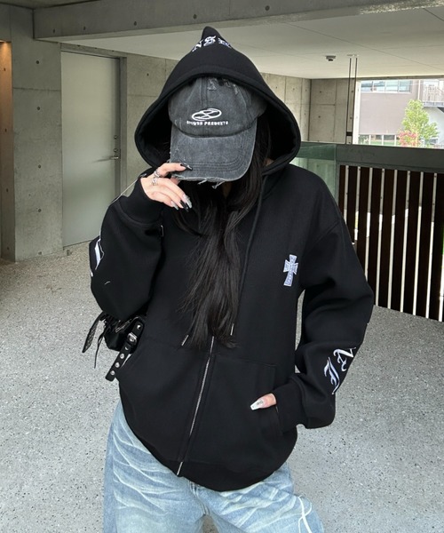 KsG(ケーエスジー)の「Thermal Sacred Zip Parker(パーカー・レディース・ブラック/グレー/ホワイト・X-LARGE/LARGE/SMALL/MEDIUM)」の4枚目の写真