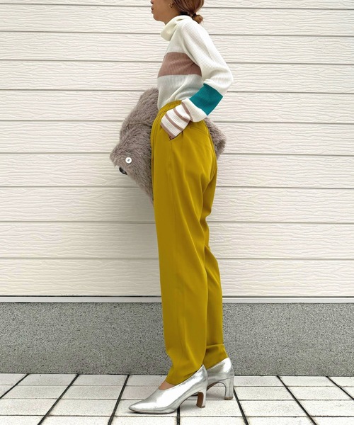 Q（キュー）の「リブタートルカラーニット（ニット/セーター・レディース・ライトグレー/アイボリー/ブラック・MEDIUM）」の5枚目の写真