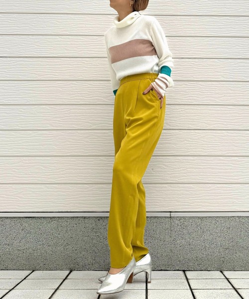 Q（キュー）の「リブタートルカラーニット（ニット/セーター・レディース・ライトグレー/アイボリー/ブラック・MEDIUM）」の6枚目の写真