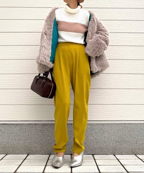 Q（キュー）の「リブタートルカラーニット（ニット/セーター・レディース・ライトグレー/アイボリー/ブラック・MEDIUM）」の7枚目の写真