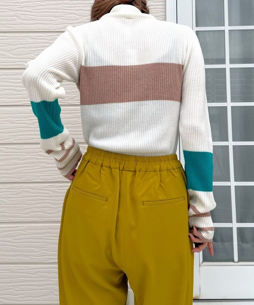 Q（キュー）の「リブタートルカラーニット（ニット/セーター・レディース・ライトグレー/アイボリー/ブラック・MEDIUM）」の12枚目の写真