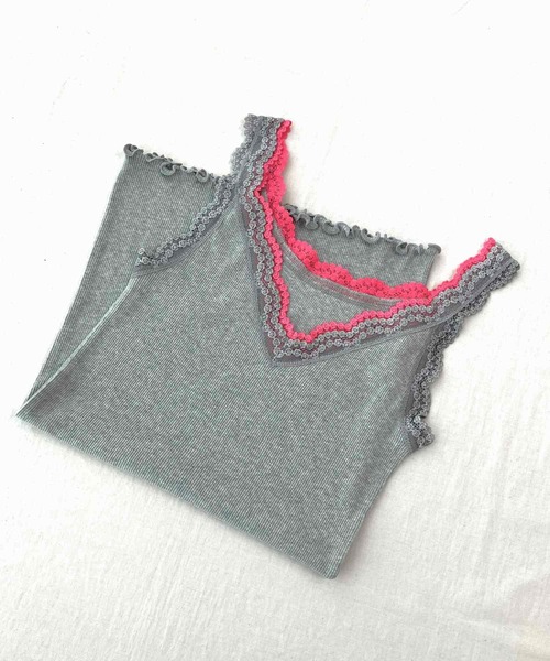 Q（キュー）の「バイカラーテレコタンク（タンクトップ・レディース・ブラック/パープル/ライトグレー・MEDIUM）」の2枚目の写真