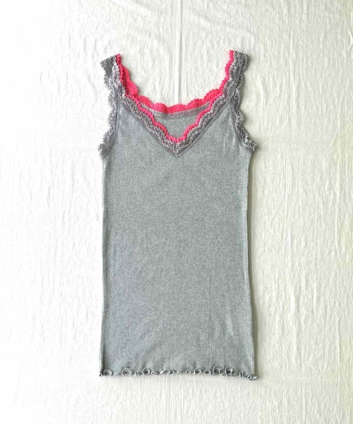 Q（キュー）の「バイカラーテレコタンク（タンクトップ・レディース・ブラック/パープル/ライトグレー・MEDIUM）」の10枚目の写真