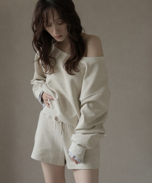 Ulysses（ユリシス）の「【セットアップ】ワンショルトップス＆レイヤードデザインショートパンツ（スウェット・レディース・ダークブルー/ベージュ・M/S）」の3枚目の写真