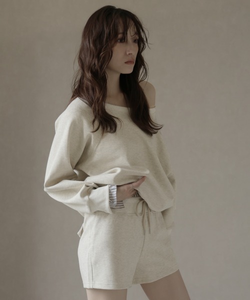 Ulysses（ユリシス）の「【セットアップ】ワンショルトップス＆レイヤードデザインショートパンツ（スウェット・レディース・ダークブルー/ベージュ・M/S）」の6枚目の写真