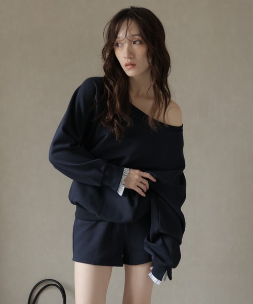 Ulysses（ユリシス）の「【セットアップ】ワンショルトップス＆レイヤードデザインショートパンツ（スウェット・レディース・ダークブルー/ベージュ・M/S）」の17枚目の写真
