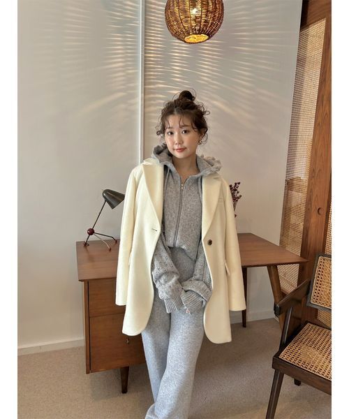 LILY BROWN（リリーブラウン）の「ベルト付きシャギーオーバー