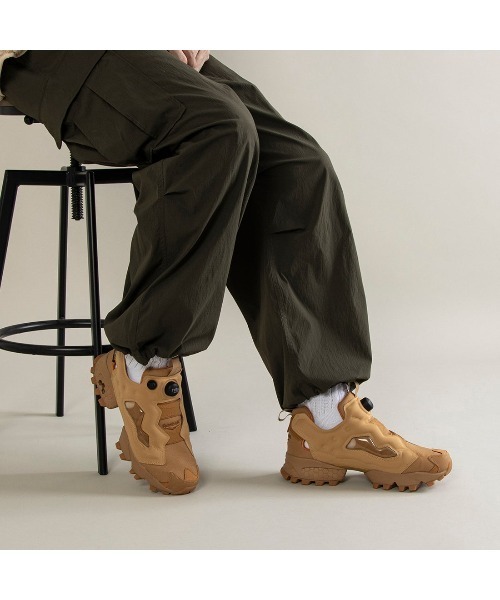 Reebok(リーボック)の「インスタ ポンプフューリー 94 ウィンター / INSTAPUMP FURY 94 WINTER(スニーカー・メンズ・ブラウン/グリーン/ブラック・23.0cm/23.5cm/24.5cm/24.0cm/25.0cm/25.5cm/26.0cm/26.5cm/27.0cm/27.5cm/28.0cm/28.5cm/29.0cm/30.0cm)」の7枚目の写真
