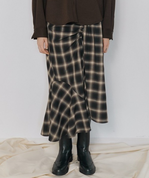 Muel Chic(ミュエルシック)の「Niger check skirt ニジェールチェックスカート(スカート・レディース・ブラック系/ブラウン系/ベージュ系その他・FREE)」の12枚目の写真