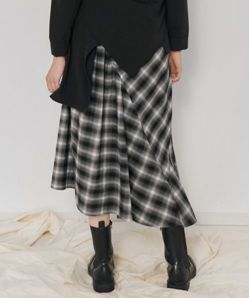 Muel Chic(ミュエルシック)の「Niger check skirt ニジェールチェックスカート(スカート・レディース・ブラック系/ブラウン系/ベージュ系その他・FREE)」の15枚目の写真