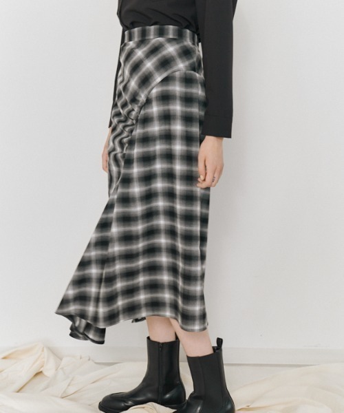 Muel Chic(ミュエルシック)の「Niger check skirt ニジェールチェックスカート(スカート・レディース・ブラック系/ブラウン系/ベージュ系その他・FREE)」の17枚目の写真
