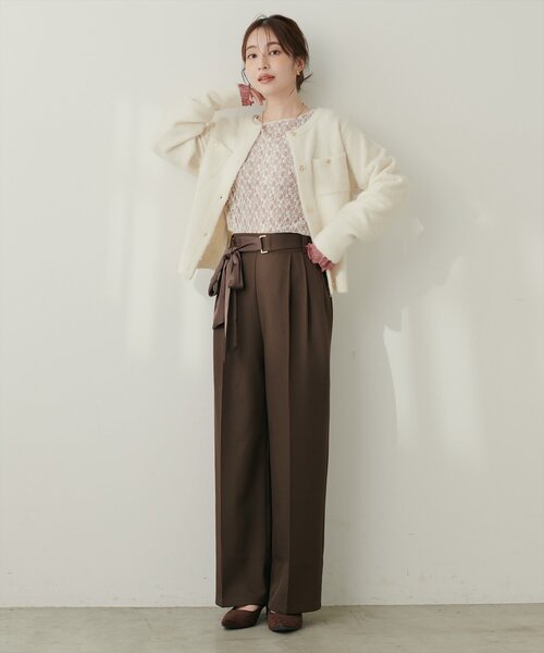 natural couture(ナチュラルクチュール)の「ウエストリボン付センタープレスパンツ(スラックス・レディース・ブラック/ブラウン/グレー・MEDIUM/SMALL)」の3枚目の写真