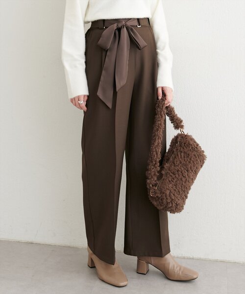 natural couture(ナチュラルクチュール)の「ウエストリボン付センタープレスパンツ(スラックス・レディース・ブラック/ブラウン/グレー・MEDIUM/SMALL)」の10枚目の写真
