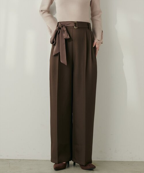 natural couture(ナチュラルクチュール)の「ウエストリボン付センタープレスパンツ(スラックス・レディース・ブラック/ブラウン/グレー・MEDIUM/SMALL)」の14枚目の写真