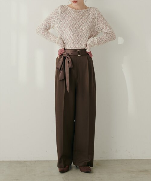 natural couture(ナチュラルクチュール)の「ウエストリボン付センタープレスパンツ(スラックス・レディース・ブラック/ブラウン/グレー・MEDIUM/SMALL)」の16枚目の写真