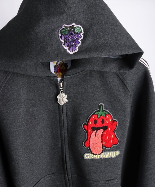 GRAF&WU（グラフアンドユー）の「GRAF&WU グラフアンドウー 1ベロ ダンボール素材 フルジップパーカー フルーツシリーズ（パーカー・メンズ・グレー/ダークグリーン/ブラック×ブルー/ブラック×イエロー/バーガンディー/ブラック×レッド・L/M/XL）」の2枚目の写真