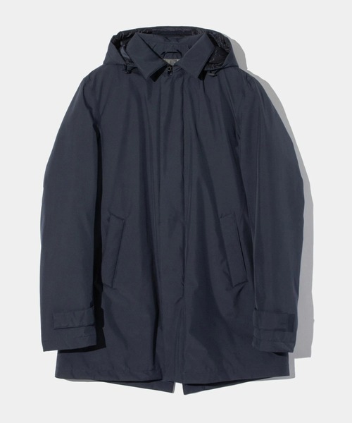 HERNO（ヘルノ）の「HERNO LAMINAR DOWN JACKETヘルノ ラミナー ロング ダウンジャケット（ダウンジャケット/コート・メンズ・ブラック/ネイビー系1・50）」の2枚目の写真