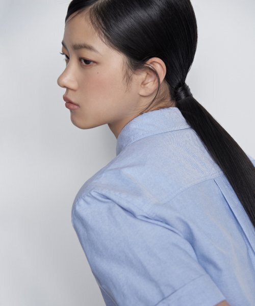 MUSINSA STANDARD WOMAN（ムシンサスタンダードウーマン）の「ウィメンズオックスフォードクロップ半袖シャツ[ブルー]（シャツ/ブラウス・レディース・その他・SMALL/MEDIUM）」の4枚目の写真