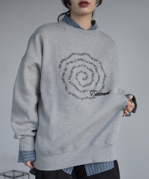 VACANCY(ヴァカンシー)の「渦ウェーブロゴ刺繍トレーナー/裏起毛/新色追加(スウェット・レディース・グレー/ブラウン/ネイビー/チャコールグレー・FREE)」の1枚目の写真