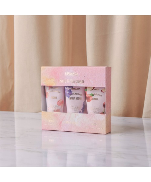 FERNANDA(フェルナンダ)の「ミニハンド&ネイルクリームセット(モモ・マリアリゲル・リンゴ)/Mini Hand & Nail Cream Set (Momo・Maria Regale・Ringo)(ボディケアキット/ギフトセット・レディース・その他・FREE)」の4枚目の写真