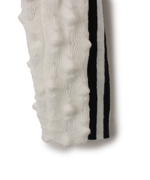 adidas（アディダス）の「adidas SLIM SOLID SPIKE KNIT SWEATSHIRT / アディダス スリム ソリッド スパイク ニット スウェットシャツ（ニット/セーター・レディース・ホワイト・S/M/L）」の6枚目の写真