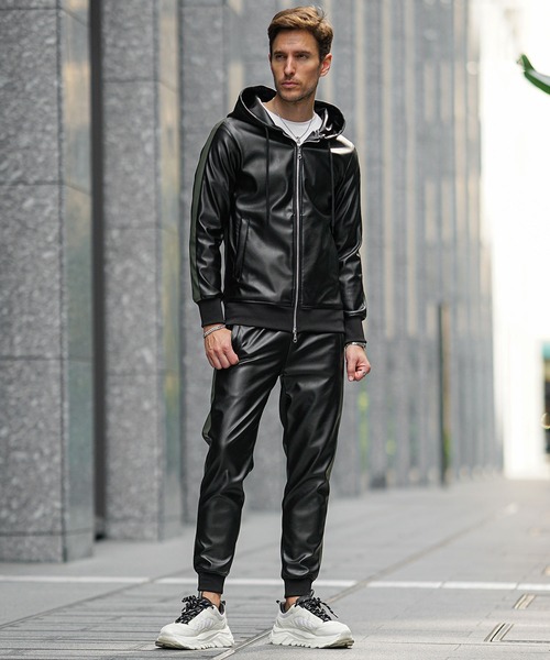 SOMEDIFF(サムディフ)の「【SOMEDIFF】PUレザーフルジップパーカーセットアップ メンズ 上下セット ブラック カーキ ジョガーパンツ 春服 冬服(セットアップ・メンズ・ブラック×カーキ/ブラック×ブラック・M/L/XL)」の19枚目の写真