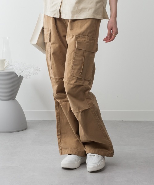 aity(アイティ)の「ツイルワイドカーゴパンツ(カーゴパンツ・レディース・ベージュ/ブラック/カーキ・M/L/LL/3L/4L)」の15枚目の写真