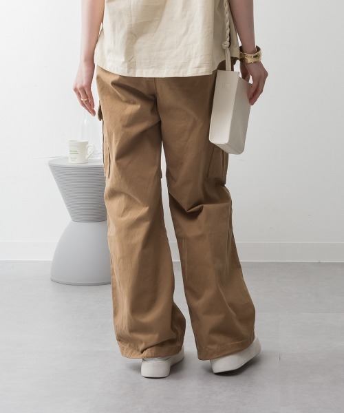 aity(アイティ)の「ツイルワイドカーゴパンツ(カーゴパンツ・レディース・ベージュ/ブラック/カーキ・M/L/LL/3L/4L)」の16枚目の写真