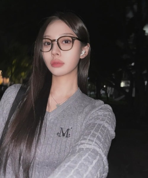 MUCENT（ムセント）の「【日本未発売/WEB限定】MUCENT(ムセント)/Vネック クロップ ケーブル ニット/PRIMROSE V-NECK CROP KNIT（ニット/セーター・レディース・ピンク/ブラウン/ホワイト/グレー/ブラック/アイボリー・FREE）」の17枚目の写真