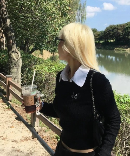 MUCENT（ムセント）の「【日本未発売/WEB限定】MUCENT(ムセント)/Vネック クロップ ケーブル ニット/PRIMROSE V-NECK CROP KNIT（ニット/セーター・レディース・ピンク/ブラウン/ホワイト/グレー/ブラック/アイボリー・FREE）」の13枚目の写真