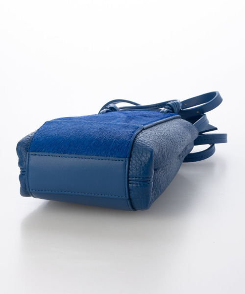 kakatoo（カカトゥ）の「カカトゥ kakatoo / カウヘアーポイントミニショルダー（ショルダーバッグ・レディース・ブラウン/レッド/ブルー・FREE）」の10枚目の写真