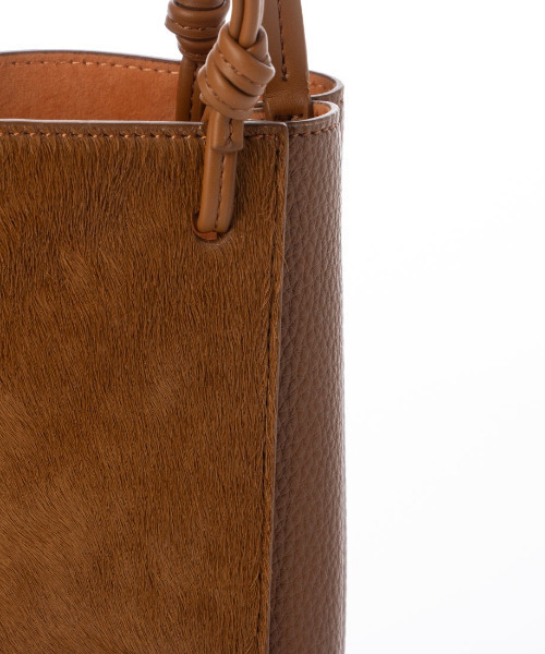 kakatoo（カカトゥ）の「カカトゥ kakatoo / カウヘアーポイントミニショルダー（ショルダーバッグ・レディース・ブラウン/レッド/ブルー・FREE）」の7枚目の写真