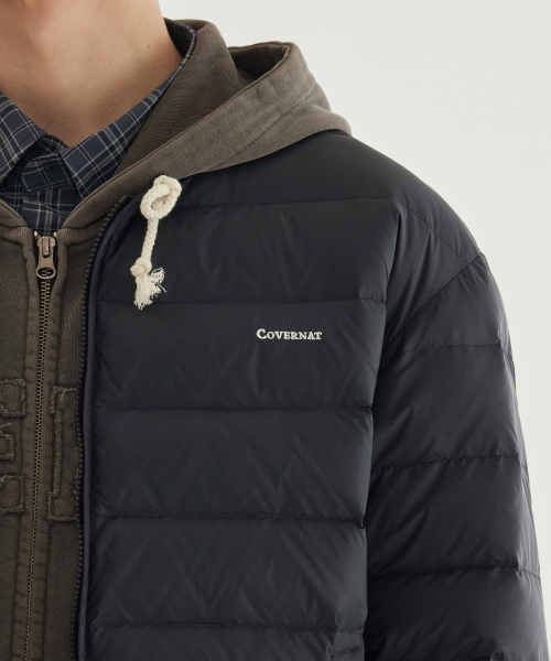 COVERNAT(カバーナット)の「カバーライトノーカラー ダウン Black(ダウンジャケット/コート・レディース・その他・X-SMALL/SMALL/MEDIUM/LARGE/X-LARGE/XX-LARGE)」の9枚目の写真