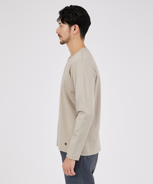 ABAHOUSE(アバハウス)の「Eco Vero ストレッチポンチ ロンT / クルーネック(Tシャツ/カットソー・メンズ・ブラック/ブルー/ホワイト/ベージュ・50/44/46/48)」の6枚目の写真