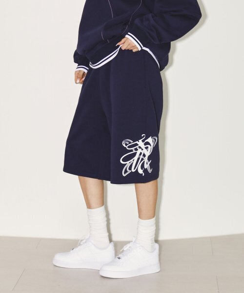 NYXX(エヌワイエックスエックス)の「EMBLEM HALF PANTS NAVY(その他パンツ・レディース・その他・MEDIUM/SMALL)」の1枚目の写真