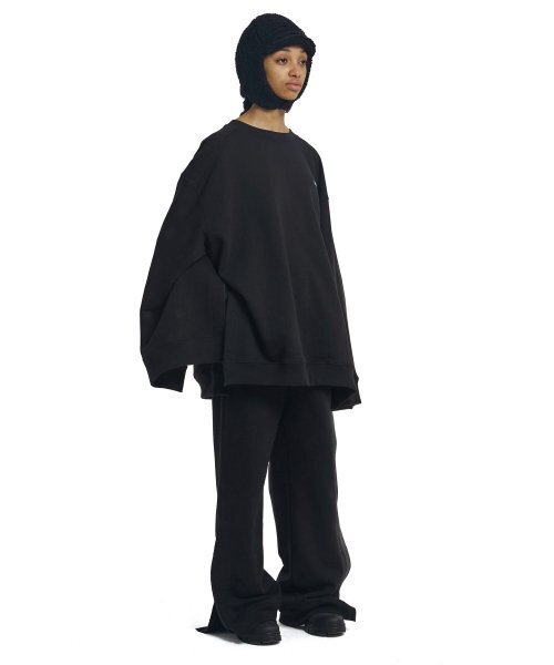 TRUNK PROJECT(トランクプロジェクト)の「Logo Sweatshirt_Black(スウェット・レディース・ブラック・LARGE/SMALL/X-SMALL)」の3枚目の写真