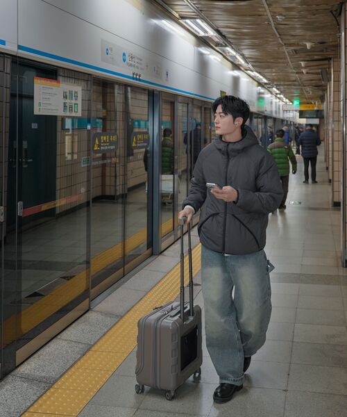 OURDAYZ（アワーデイズ）の「アッセンブルワイドバルーンデニムパンツ[ライトブルー]（デニムパンツ・レディース・その他・LARGE/MEDIUM/X-LARGE）」の22枚目の写真