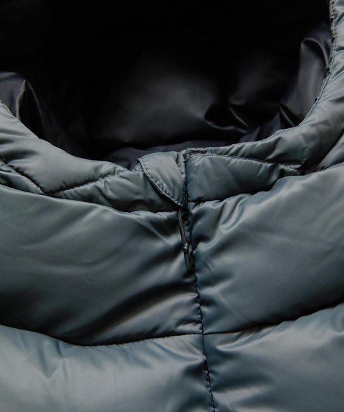 BAL（バル）の「BAL × TAION DOWN PARKA（ダウンジャケット/コート・メンズ・チャコールグレー/ブラック・3/2）」の8枚目の写真